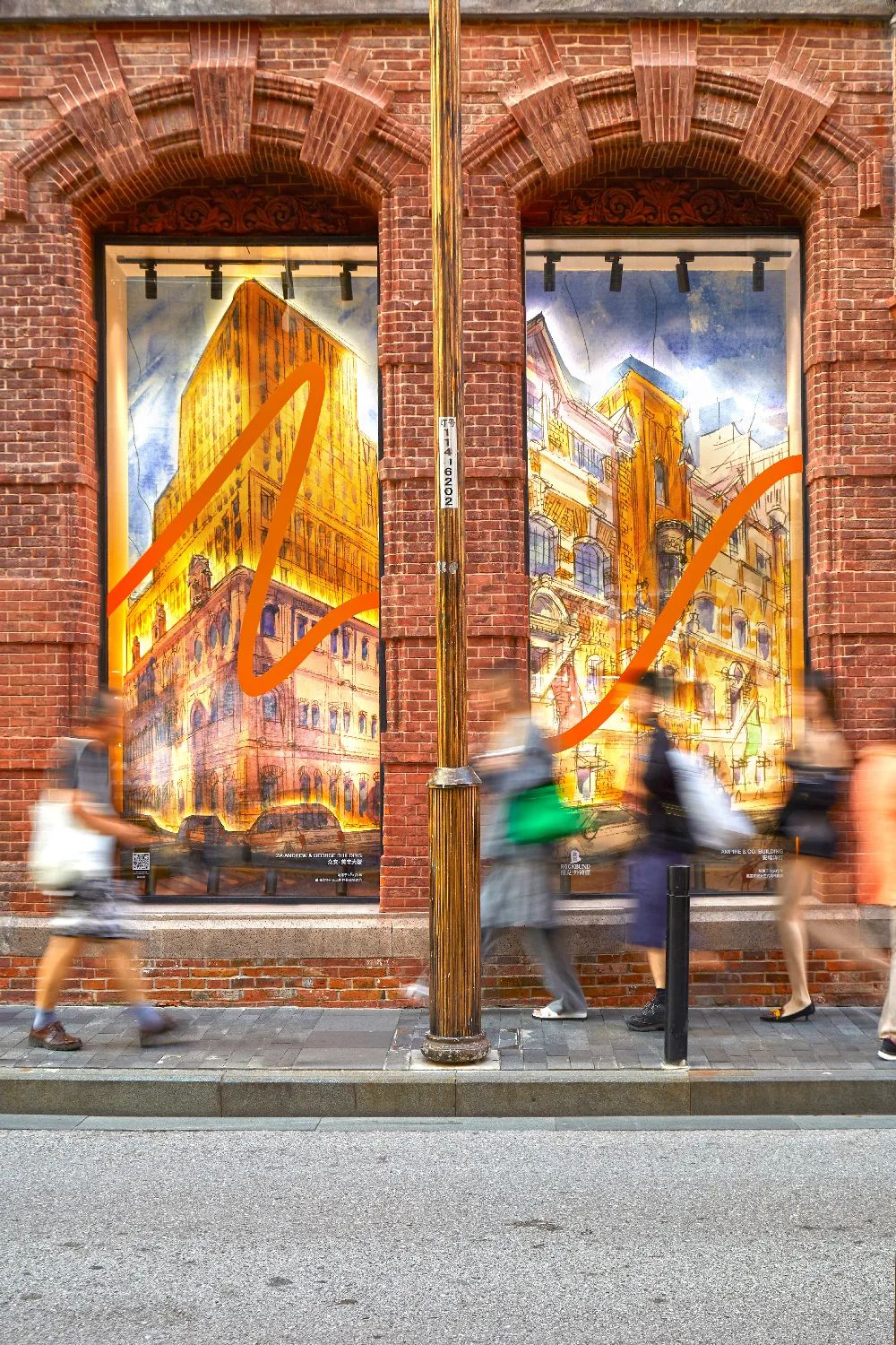 图说黄浦|历史建筑放进橱窗,美翻了整条街!