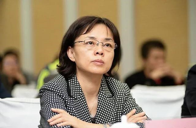 孙晓红,郑州市人民政府副市长,免去其现任职务