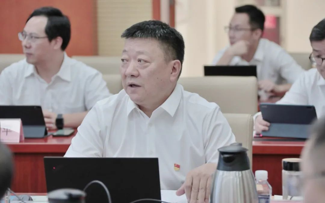 华北石油工程公司与华北油气分公司签署战略合作协议