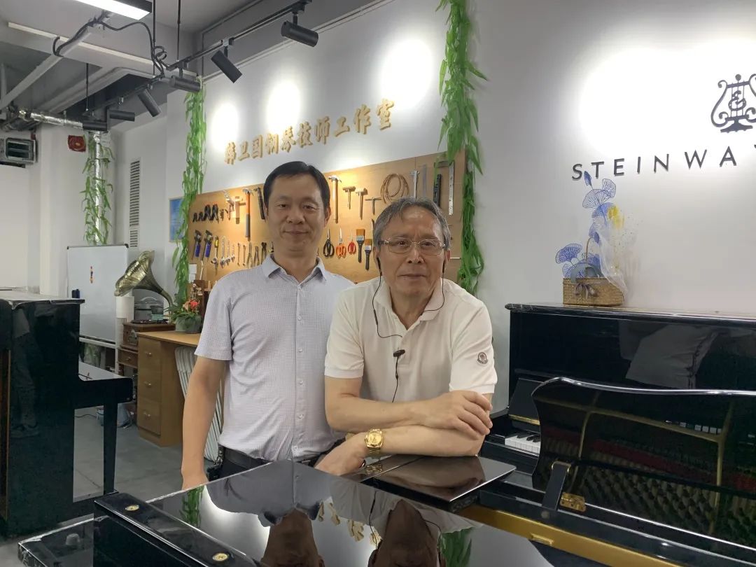 著名男高音歌唱家张承军走访我区新的社会阶层代表人士