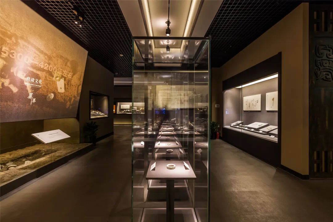 那到底读什么呢,稍后告诉你,金小博先带你逛一下我们金山区博物馆