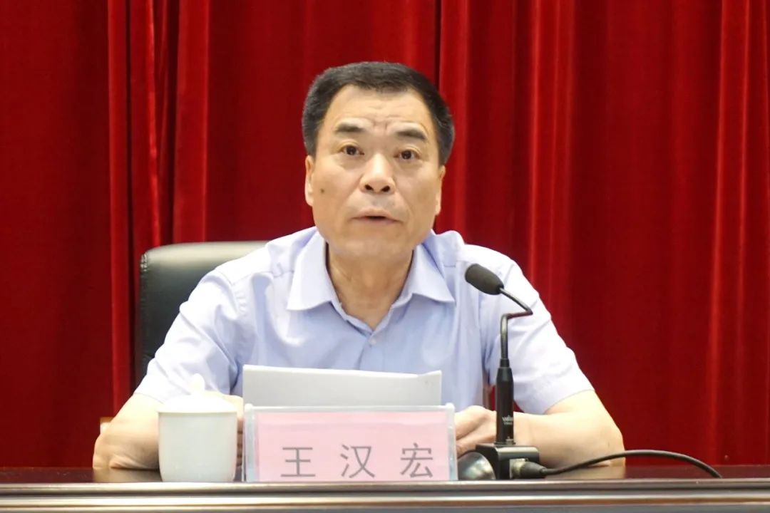 漳州中院召开干部大会宣布主要领导调整决定