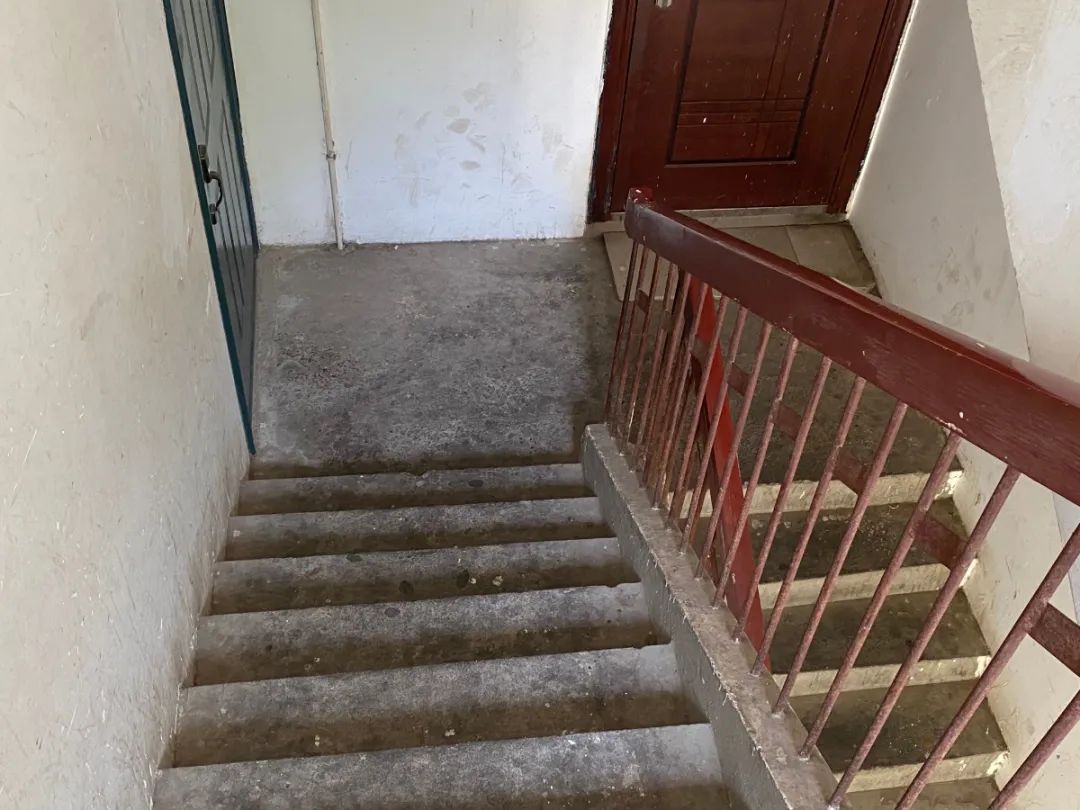 楼道革命进行时④伍家乡楼道美颜出新景