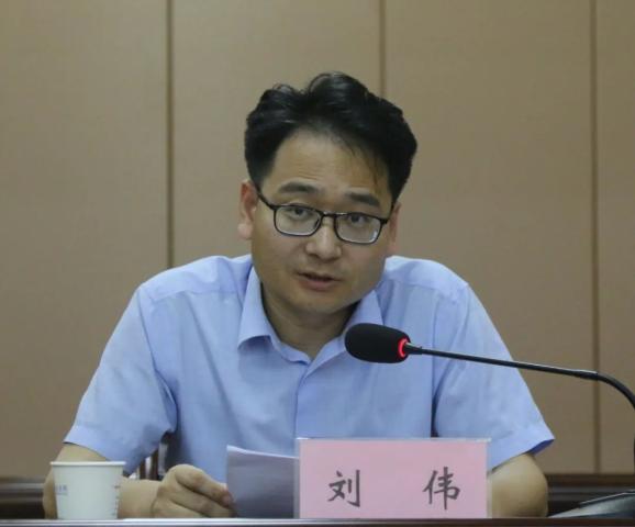 洪湖法院召开"思想破冰引领法院工作高质量发展"专题学习辅导报告会