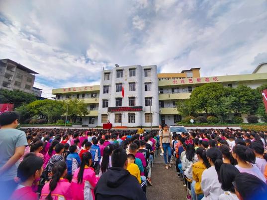 法治护航开学季丨与法同行 普法之声入校园