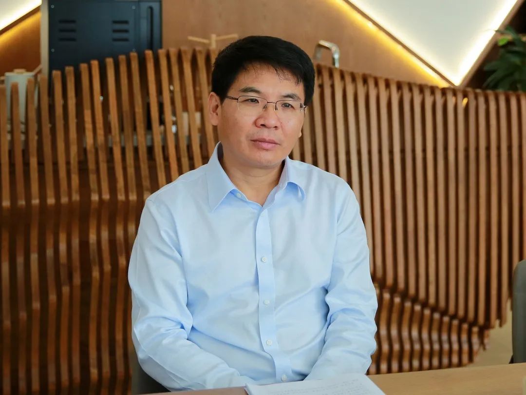 区委书记谭庆来我院调研