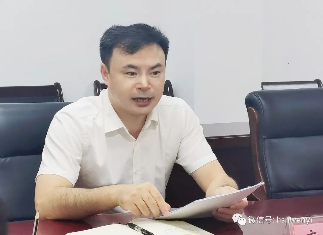 座谈会上,廖长友介绍了来宾市近年来经济社会发展的情况,就来宾市贯彻