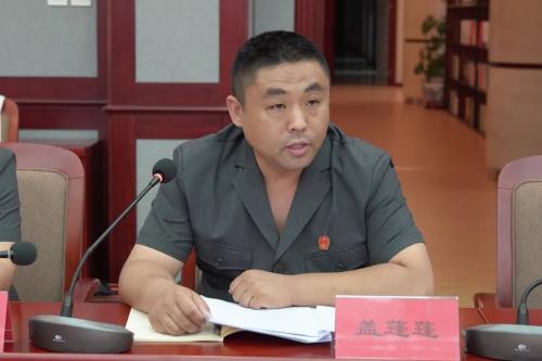 第920期对话青年寄语青年通辽中院党组书记代院长宋建波与青年干警