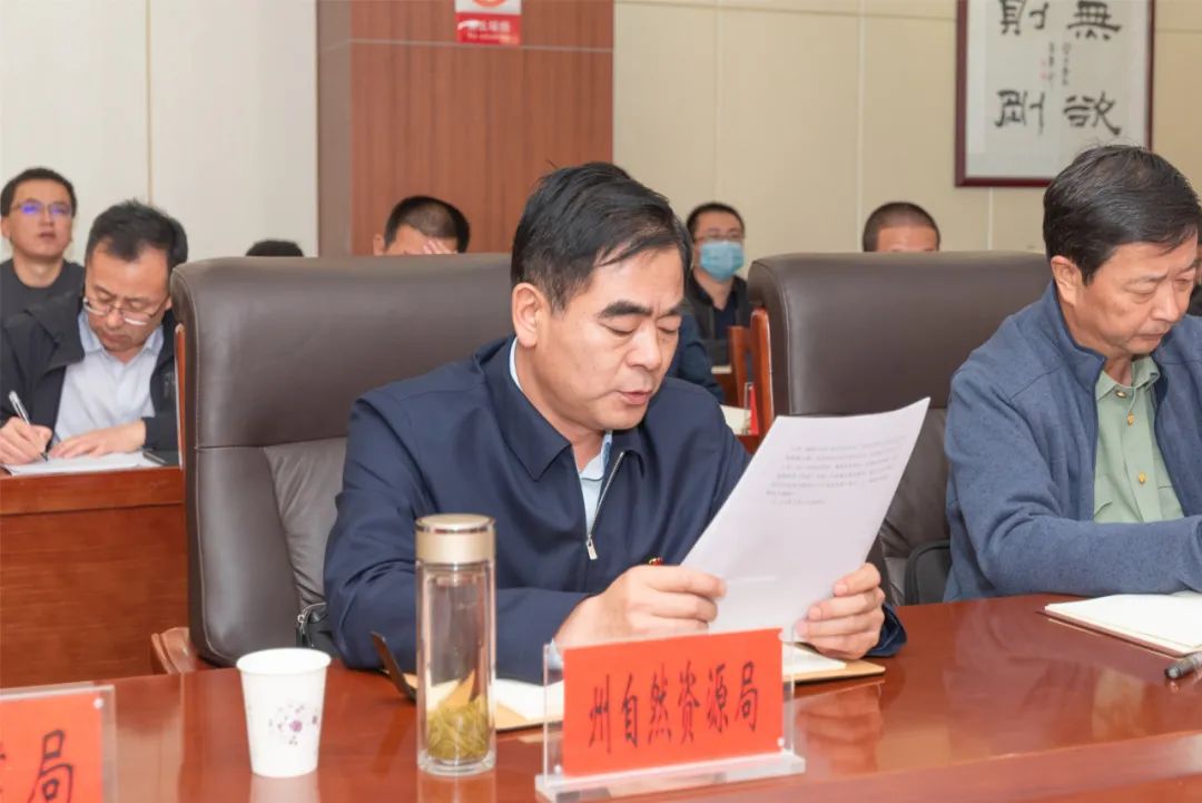 陆军总队长调研指导甘南州化解国有土地上历史遗留登记