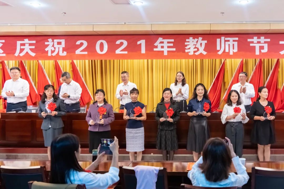 新迎中学,新迎第二小学,园博小学,白沙河中学,昆铁五中,昆明市第十一