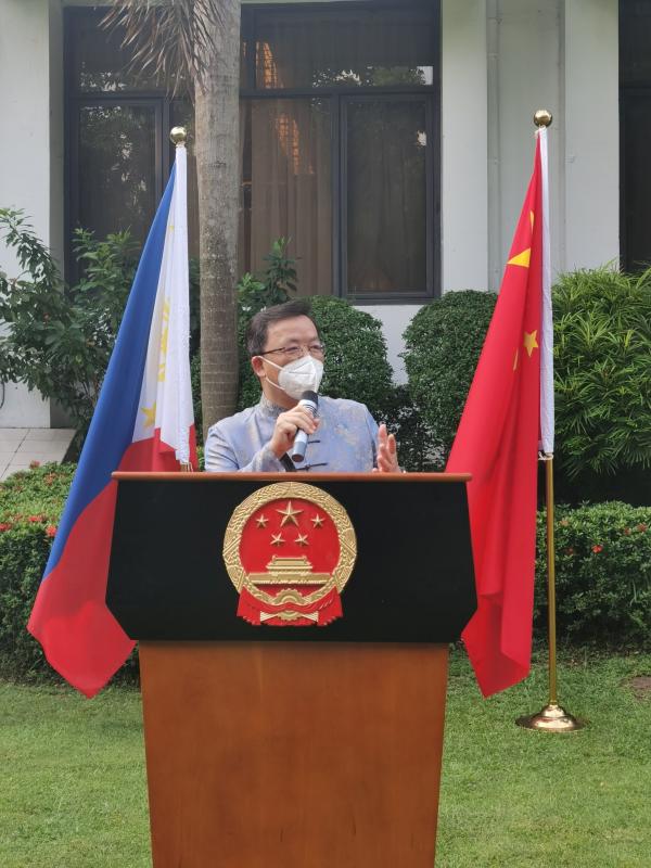 驻菲律宾使馆举办中国政府奖学金颁发仪式