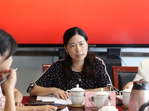 上海民办华二宝山实验学校常务副校长兼初中部校长潘婷婷,金山区前京