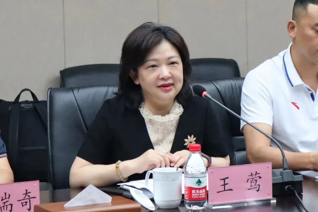 会上,上城区教育学院院长王莺,杭州第十中学教师夏欣,杭州师范大学