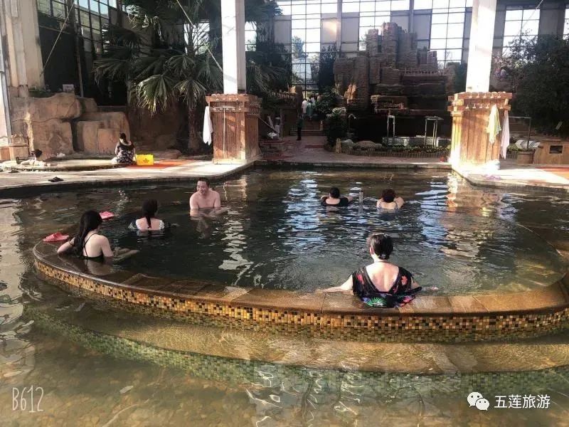 秋天的第一场温泉,一定要到五莲泡!