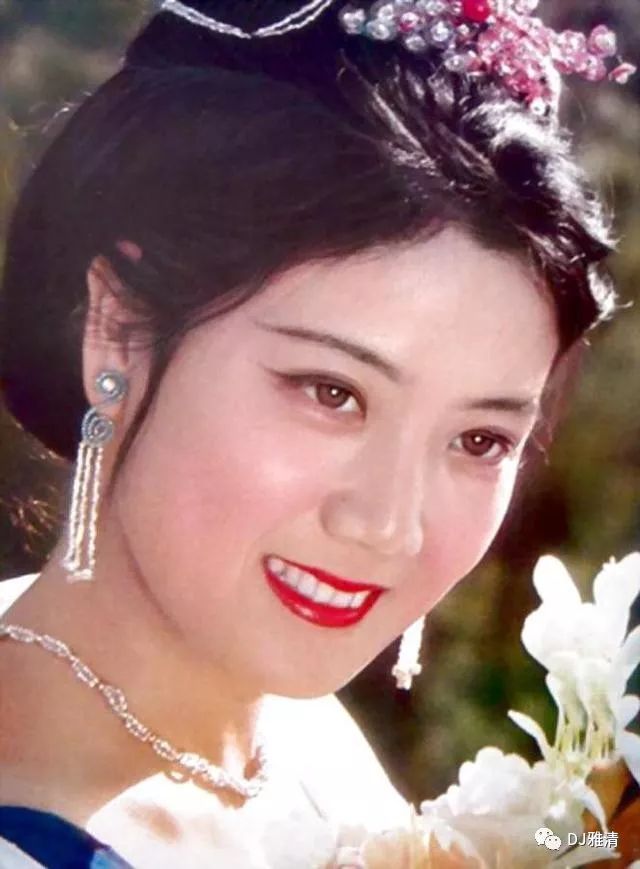 都说难忘北影三朵花那么谁是最美的那朵呢