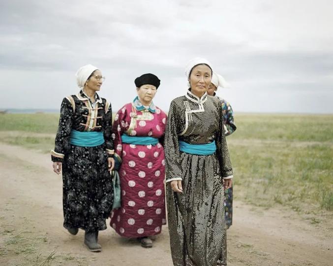 纪实蒙古族人民在大地与游牧之间的拉锯