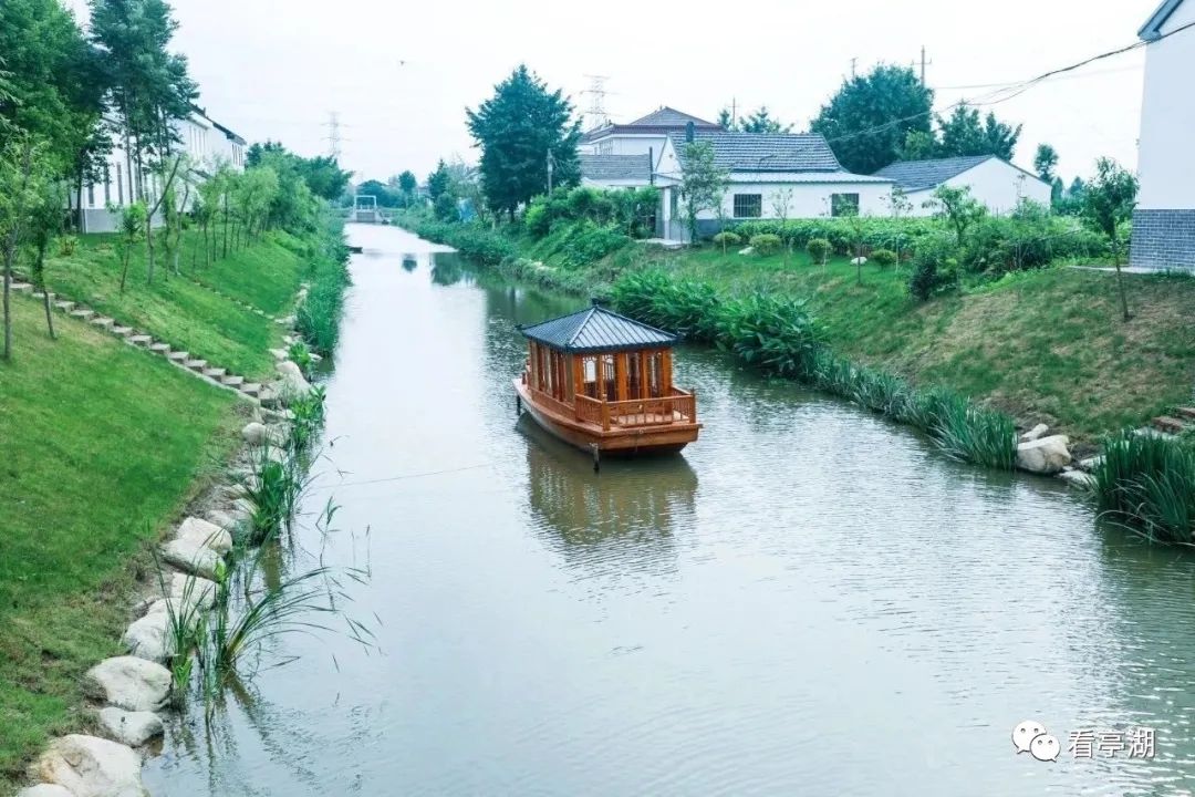 江苏省盐城市亭湖区还将农村生态河道管护放在与生态河道建设同等重要