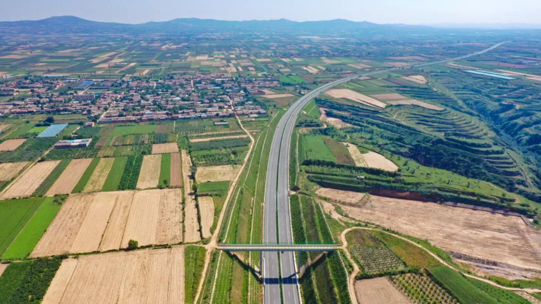 黄土地上的黄金路