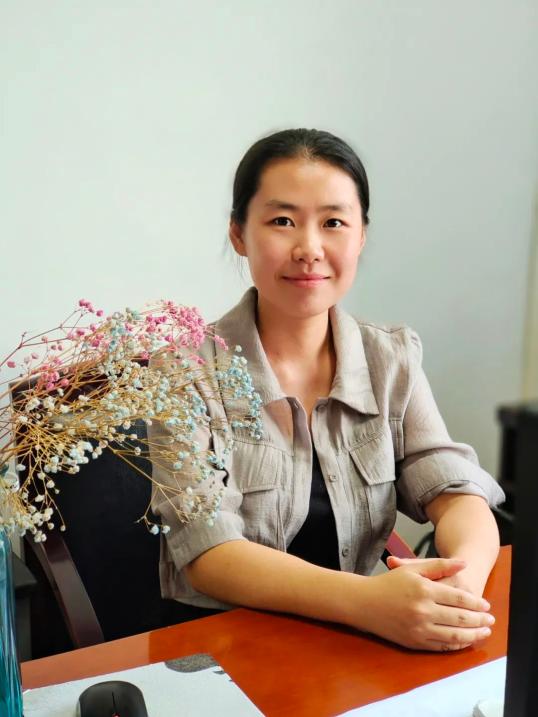 (气象干部培训学院四川分院)07吴曼丽 · 节日快乐自白