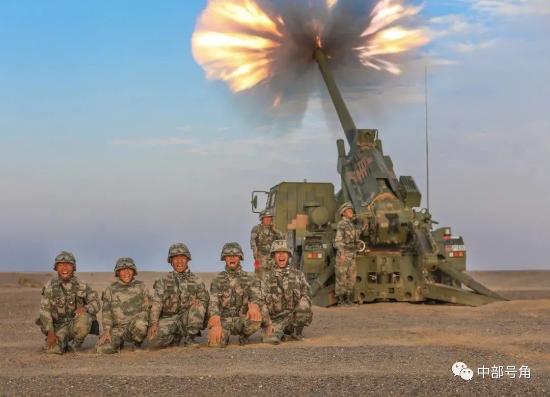 火力覆盖随即展开调整射击诸元火炮就近占领位置下发至各火力打击单元