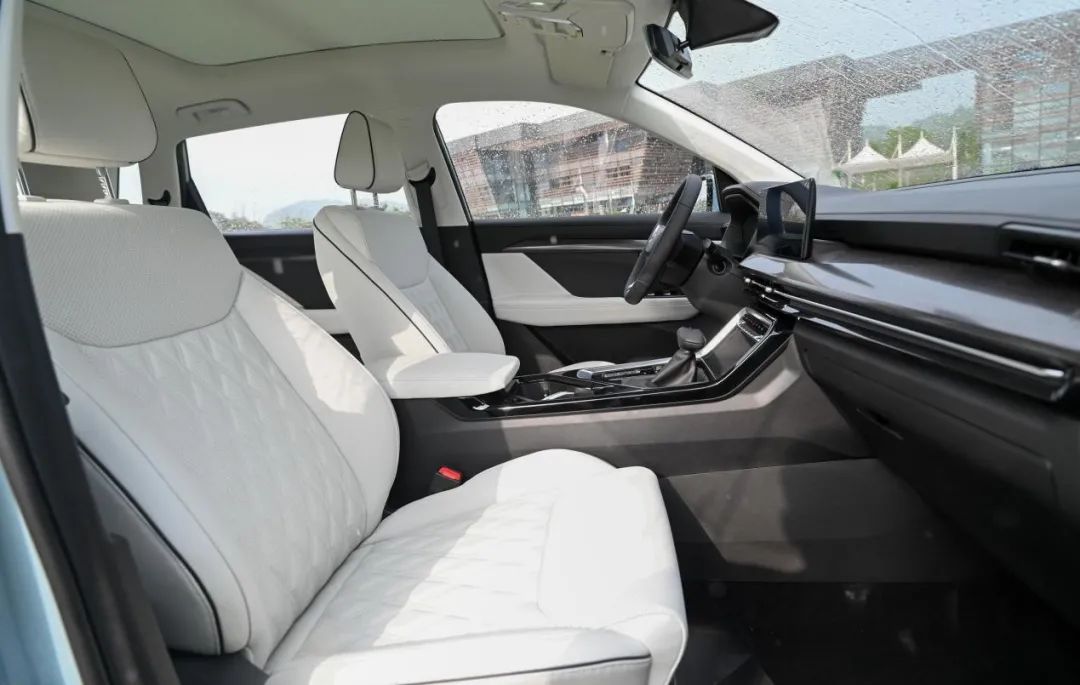 终于来了五菱银标战略级suv星辰9月16日上市