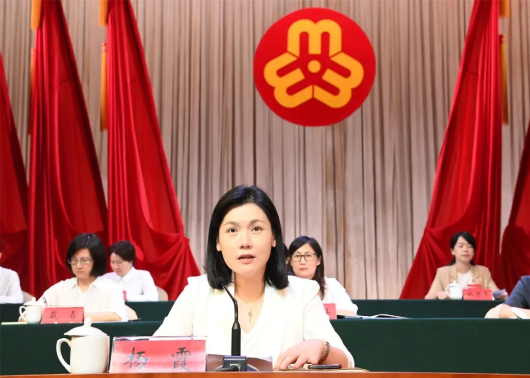 杨霞指出,此次大会是行政区划优化调整后临平区召开的第一次妇女代表