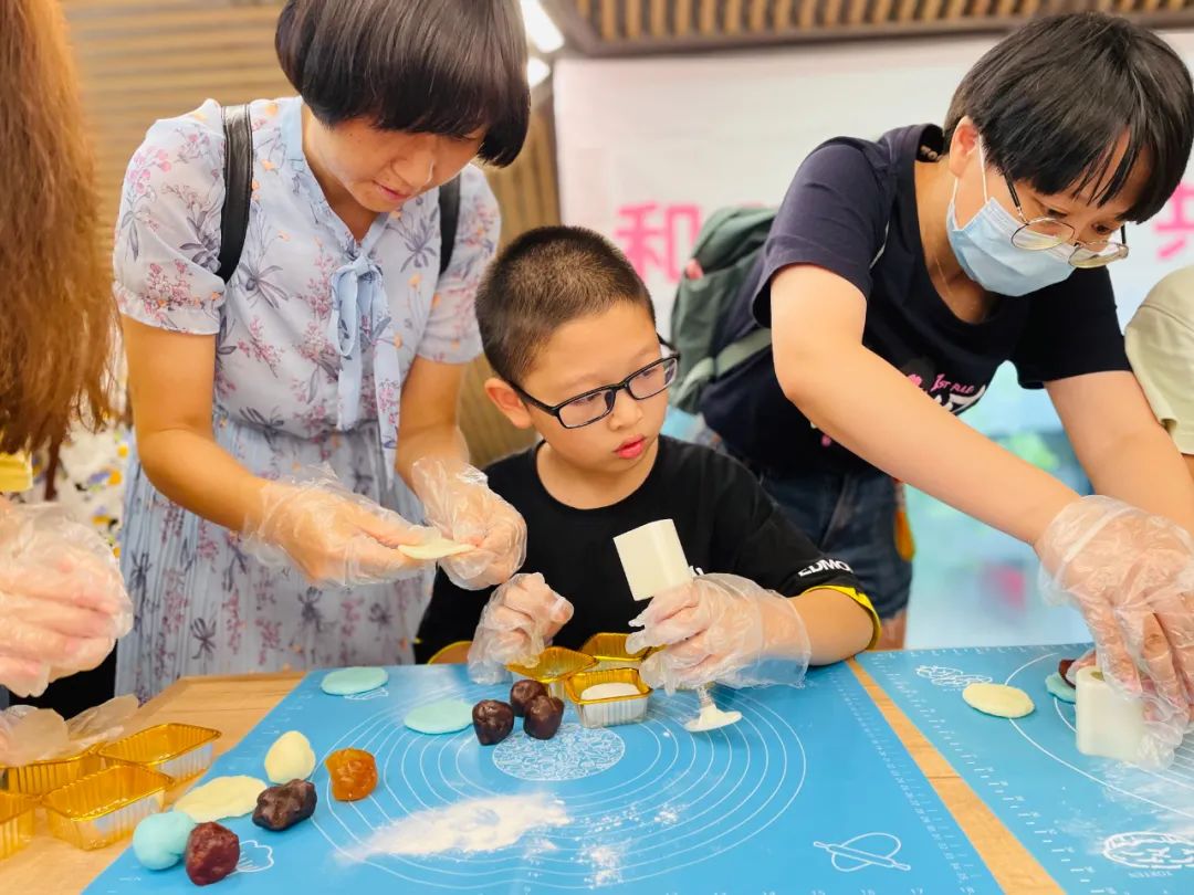 来源:嘉兴太阳花艺术馆原标题:《巾帼行动丨禾城驿家庭手工活动,促进