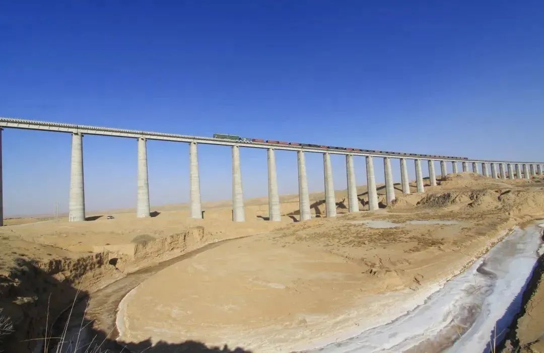 抢鲜看中建集团召开都市圈市域郊铁路业务推进会