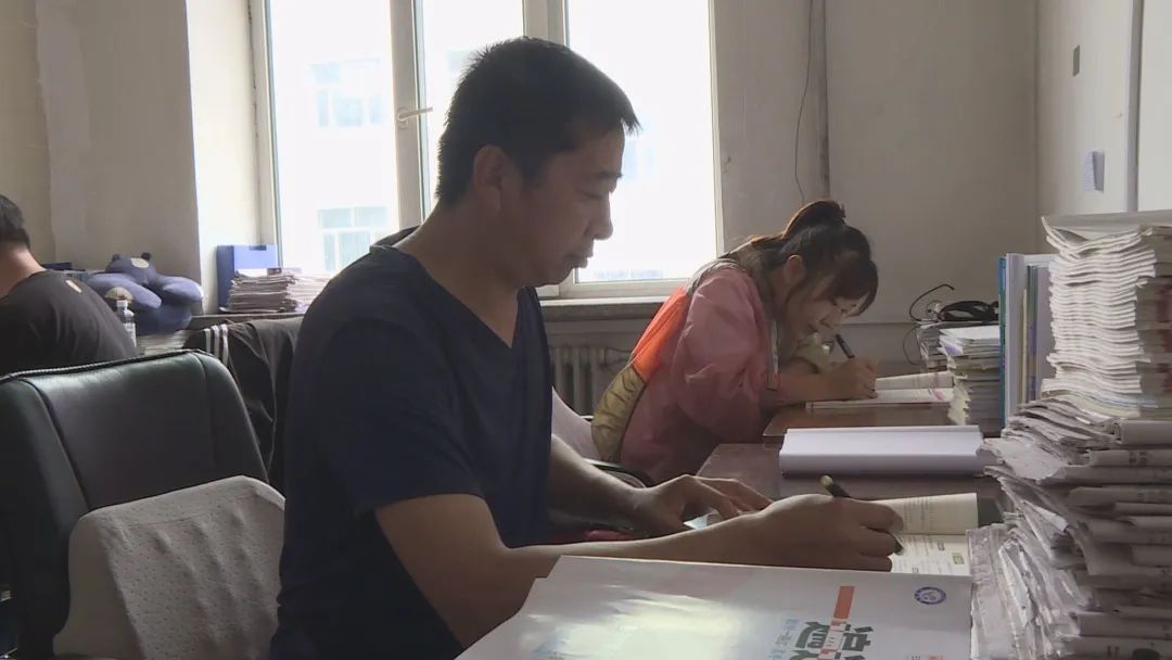 最美教育人讷河一中教师姜龙