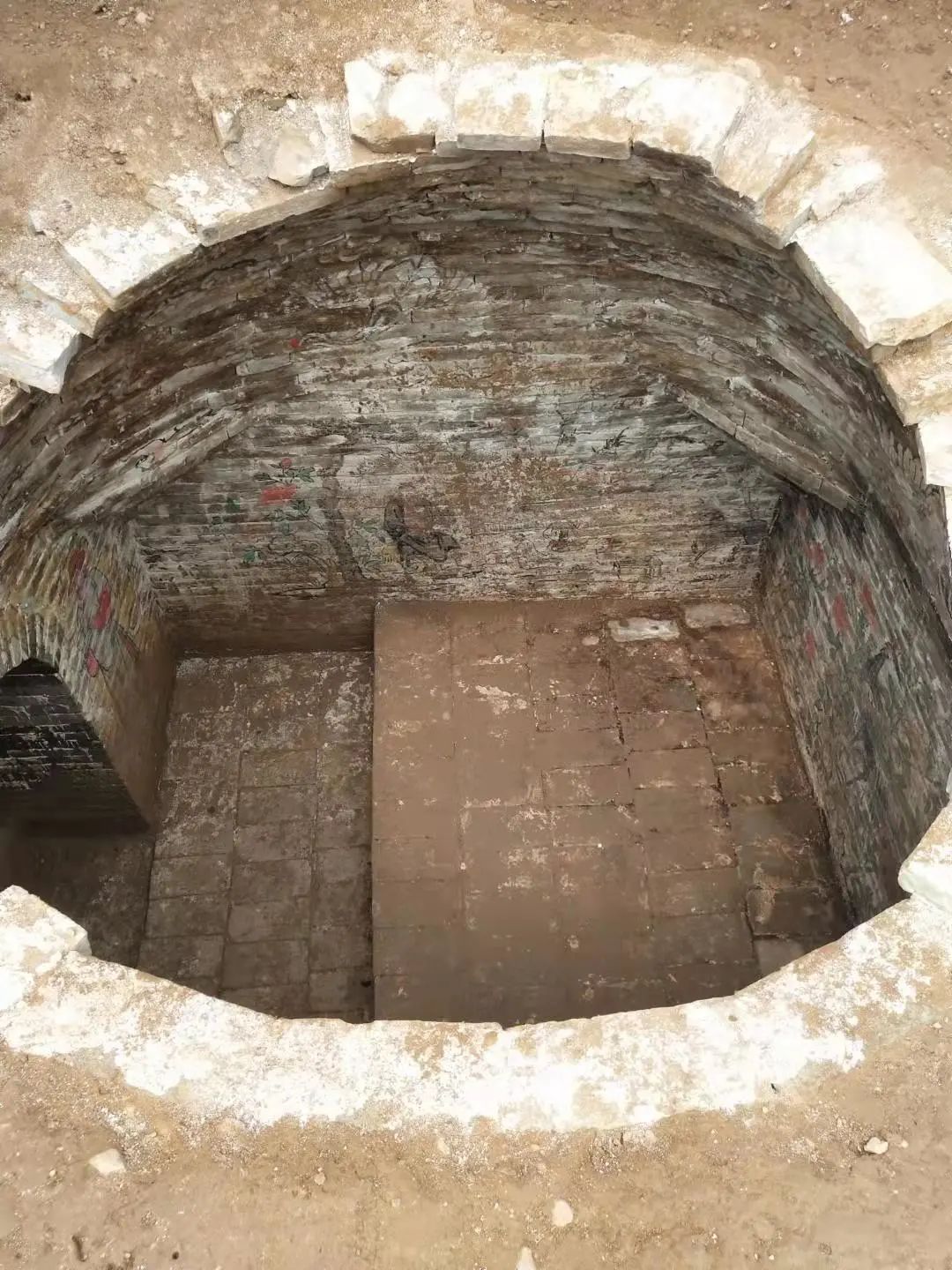 罕见活起来的文物我市迄今发现元代壁画墓中壁画最丰富的墓葬