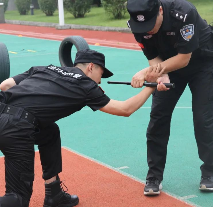 能文能武!夹江法院司法警察大队开展政治理论及业务培训