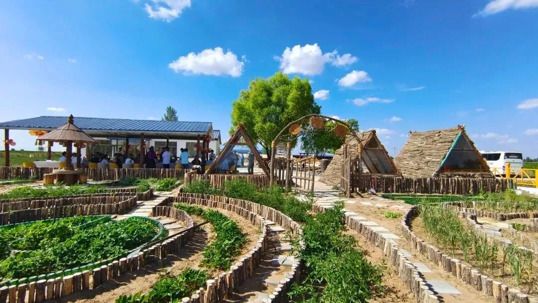 ("牧与禾"休闲农庄全景)