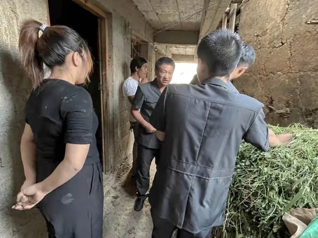 这是我院奎香巡回法庭一起赡养案件调解后发生的对话,短短