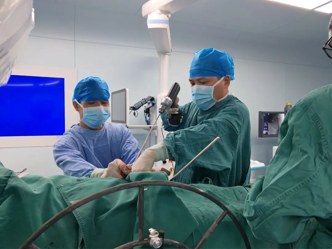 手术进行中