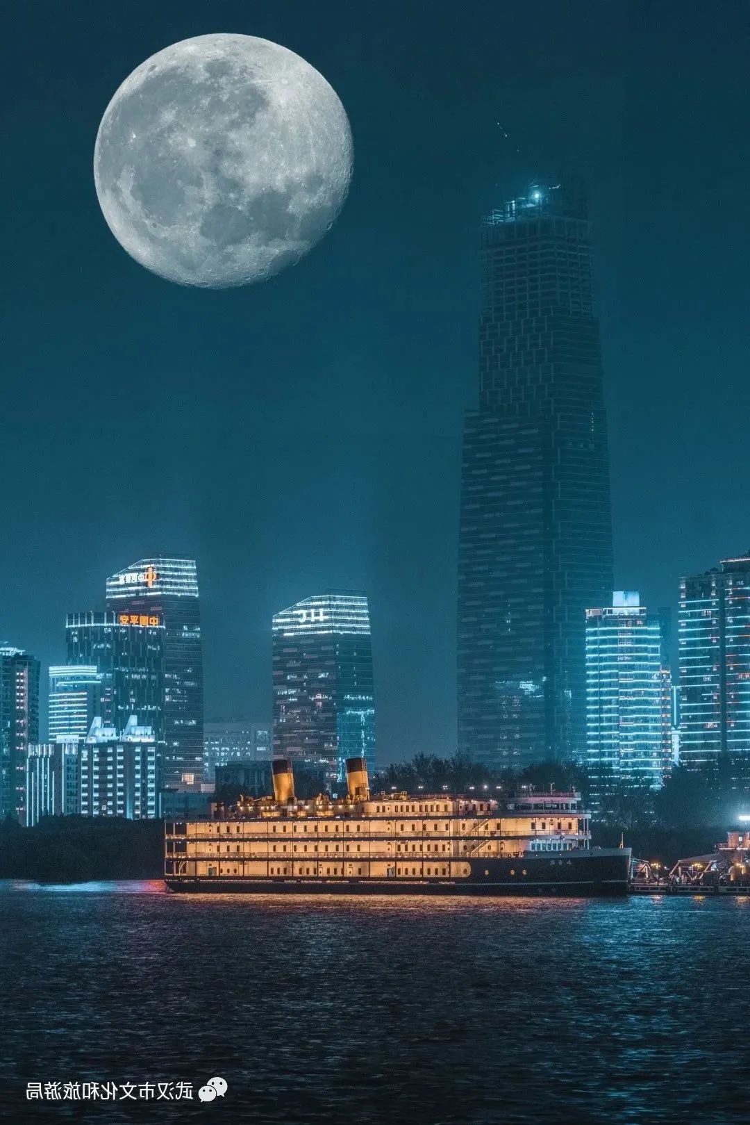 驶入璀璨夜色明月照大江,武汉的江边也是看月亮的好地方03露营在月光