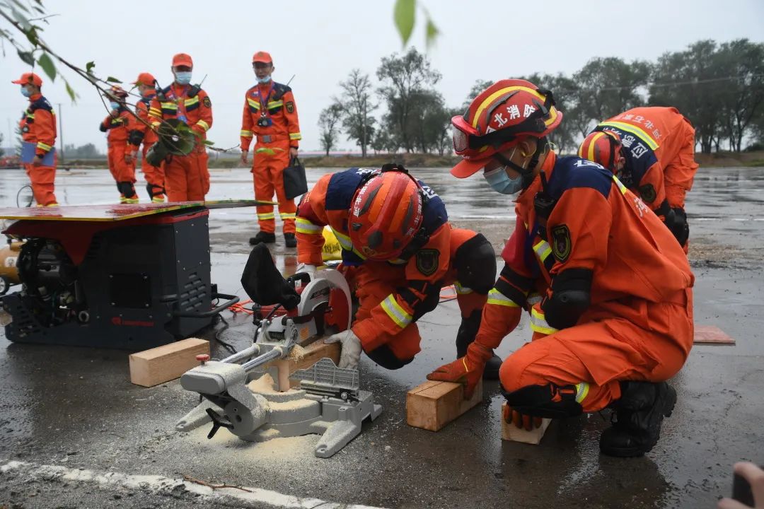 石家庄市消防救援支队圆满完成使命召唤2021地震灾害跨区域增援实兵