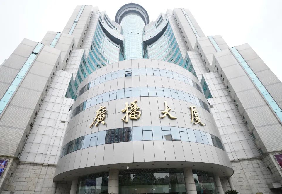 长宁消防做客上海交通广播电台畅聊我为群众办实事