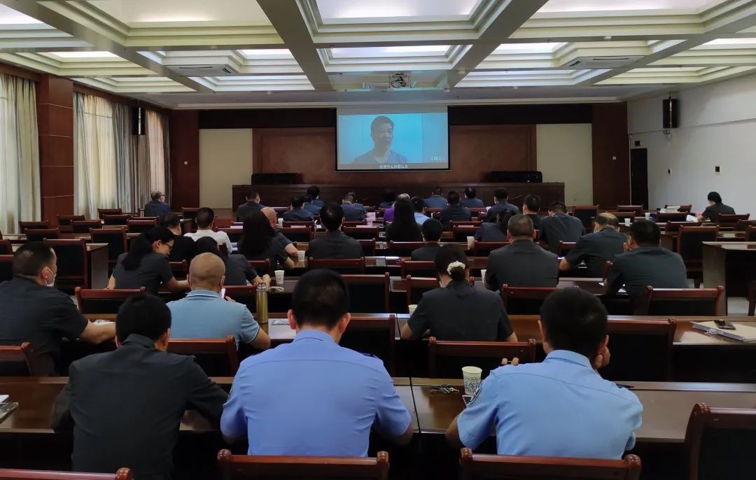 遂溪法院扎实开展纪律教育学习月活动