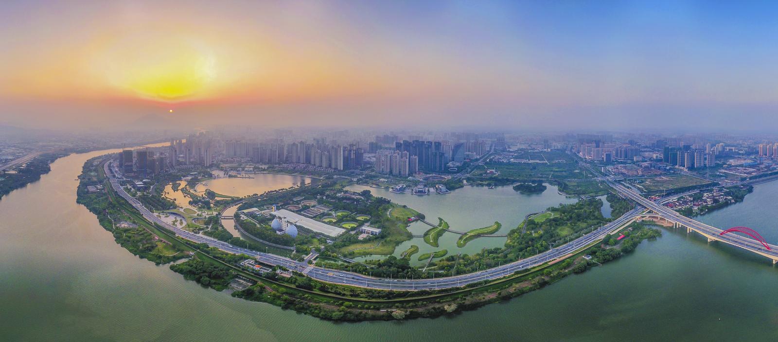 福建日报漳州观察九龙江碧湖公园段 梁健 摄 自河长制全面推行以来