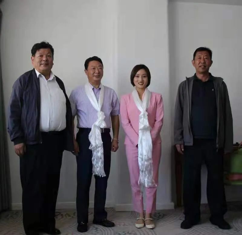 西藏自治区公安厅禁毒办主任平措代表自治区公安厅党委和自治区禁毒办