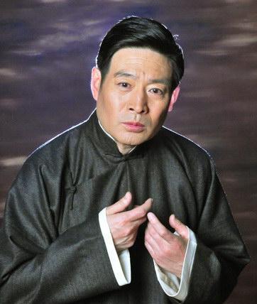 翟万臣演员