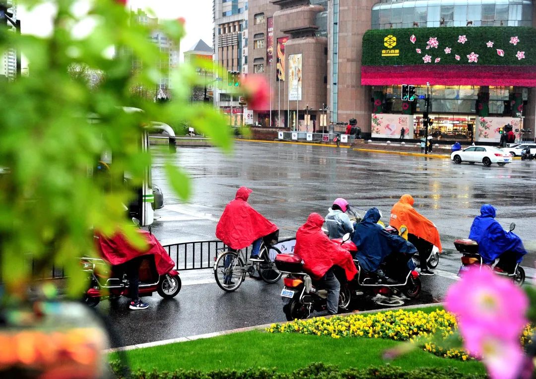 中雨中到大雨新一輪大範圍降雨逼近接下來