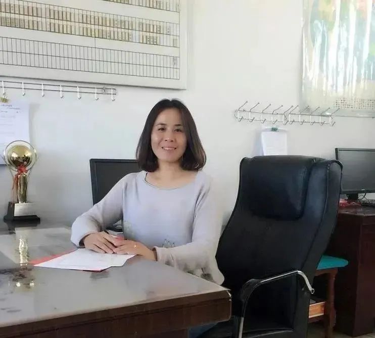 担当育人使命"师德标兵人物展播——托克托县第…_澎湃号·政务_澎湃