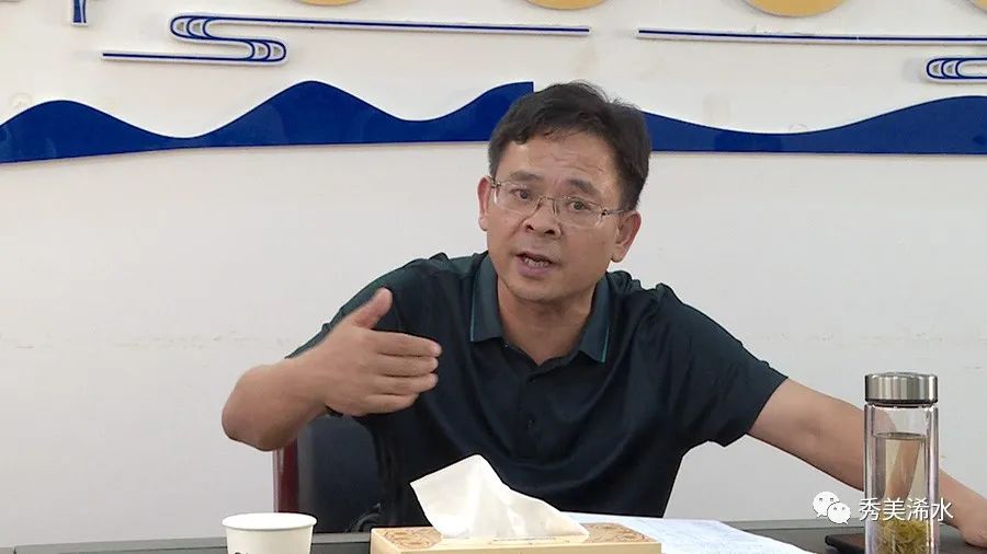 陈正红到县统计局县科学技术和经济信息化局调研