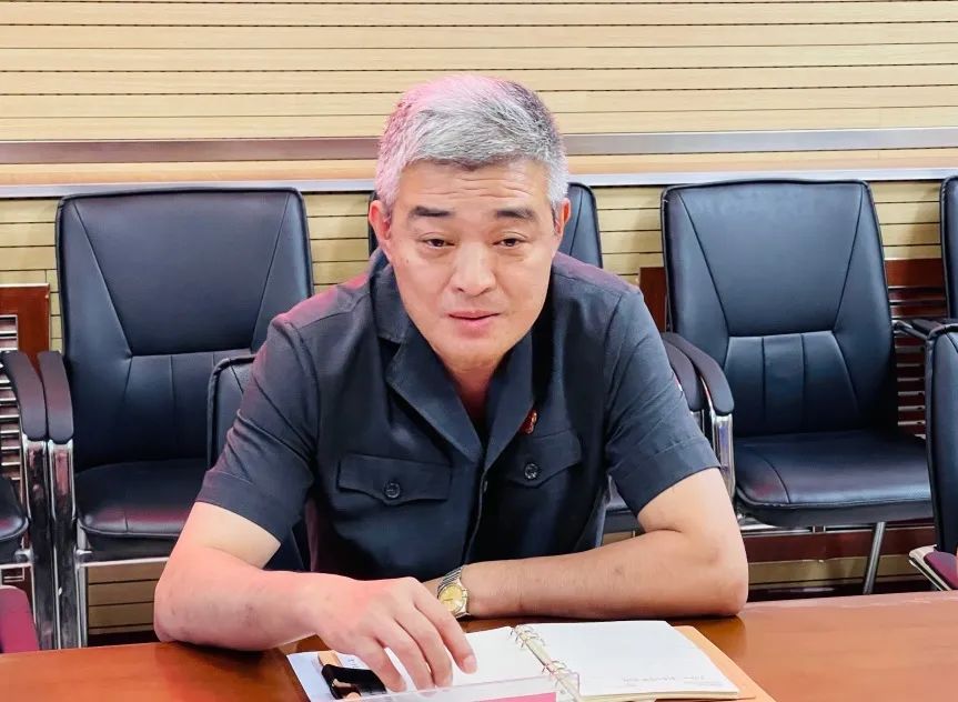 会上,詹文杰副院长,王楠副校长以及派出所副所长韩伟共同为"护苗"工作