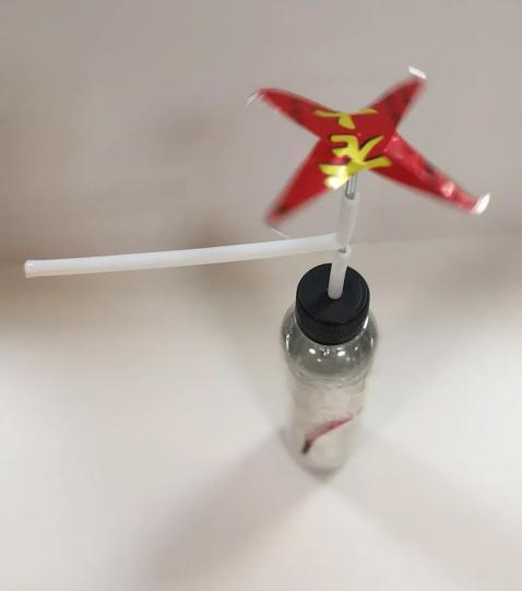 【动手做】趣玩静电实验:静电风车