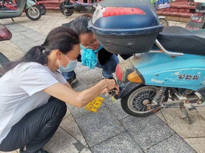 开封电动车上牌图片