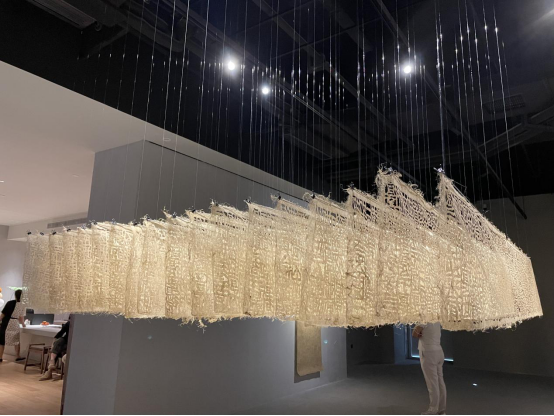 草书黑余蔺草纤维纸艺术展在宁波阪急尚合院展出