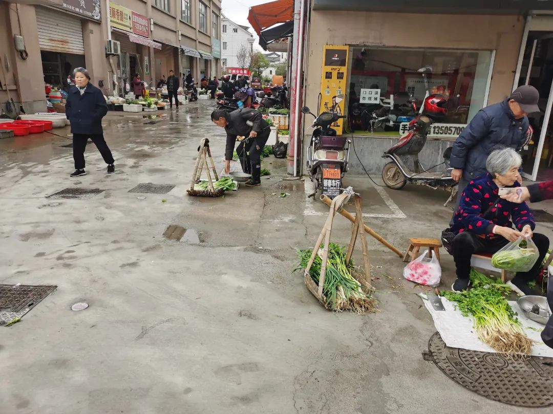 我为群众办实事|浮石街道东升社区"四必访":最美巾帼红 闪耀在基层