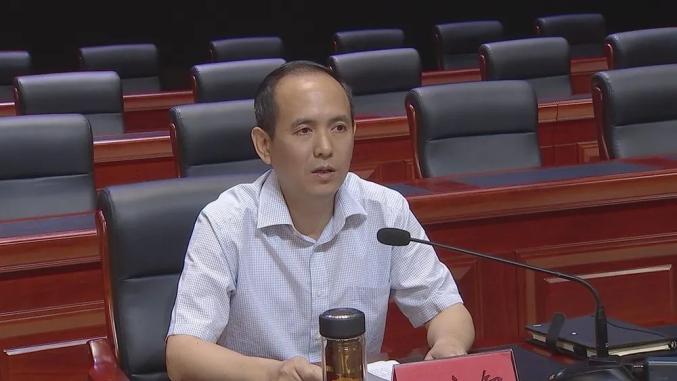 县委书记回永智在会上做重要讲话,他指出,要提升政治站位,切实强化对